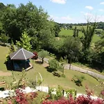 Les De La Maison Bleue D'estialescq