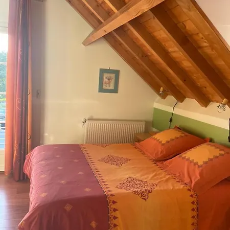 Apartment Les De La Maison Bleue D'estialescq Estialescq