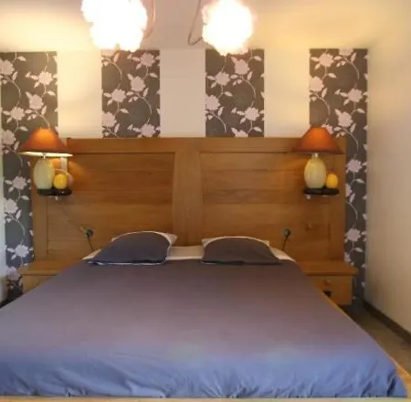 Apartment Les De La Maison Bleue D'estialescq *