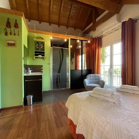 Les De La Maison Bleue D'estialescq Apartment