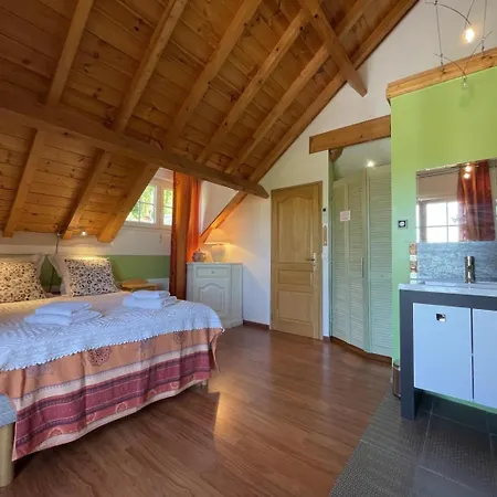 Apartment Les De La Maison Bleue D'estialescq Estialescq