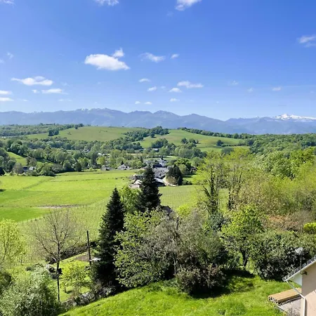 Les De La Maison Bleue D'estialescq * Estialescq