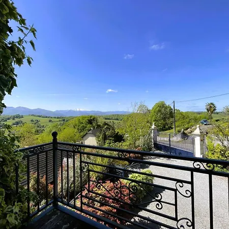 Les De La Maison Bleue D'estialescq Apartment