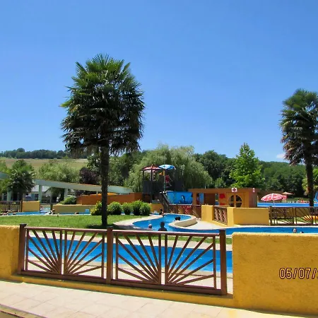 Les De La Maison Bleue D'estialescq Apartment