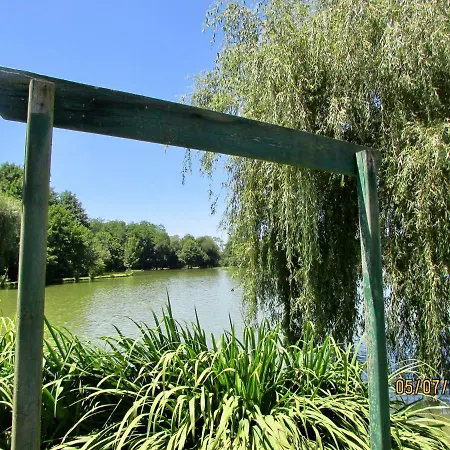 Les De La Maison Bleue D'estialescq