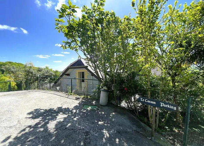 Les De La Maison Bleue D'estialescq