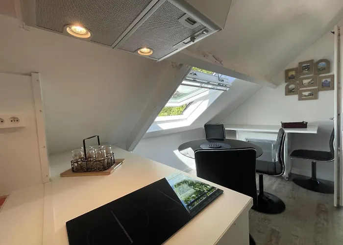 Lägenhet Les De La Maison Bleue D'estialescq *