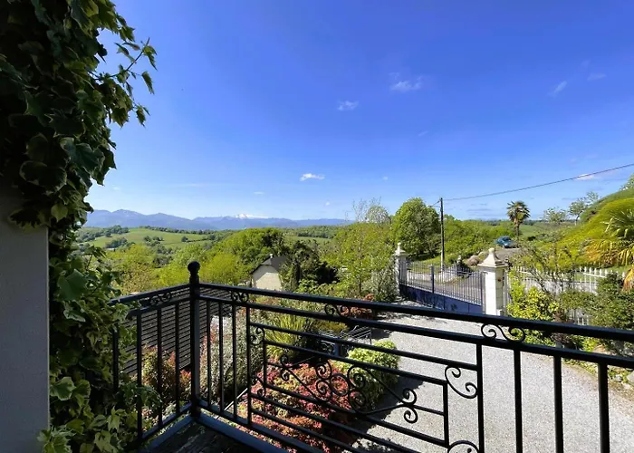 Les De La Maison Bleue D'estialescq Lägenhet