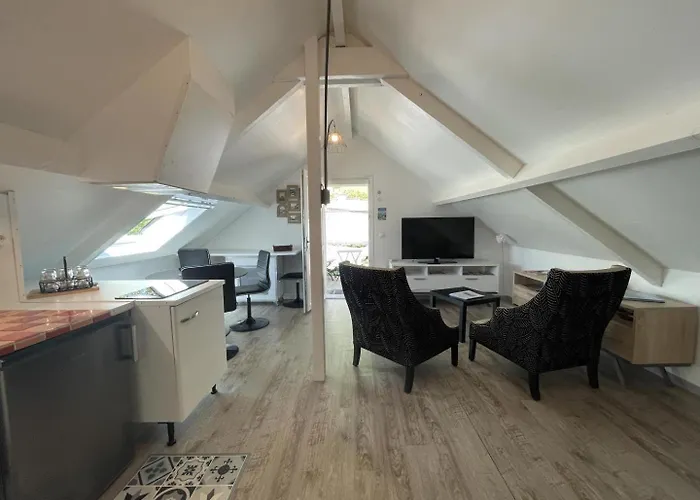 Lägenhet Les De La Maison Bleue D'estialescq Estialescq