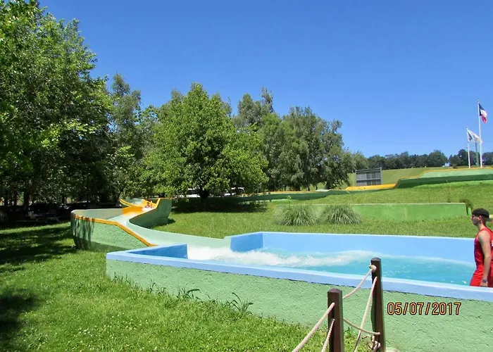 Lägenhet Les De La Maison Bleue D'estialescq *